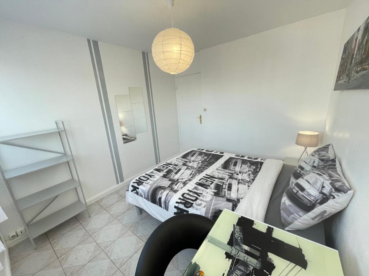 Chambre Privee En Colocation Dans Un Appartement Au Centre De Rillieux La Pape Екстер'єр фото
